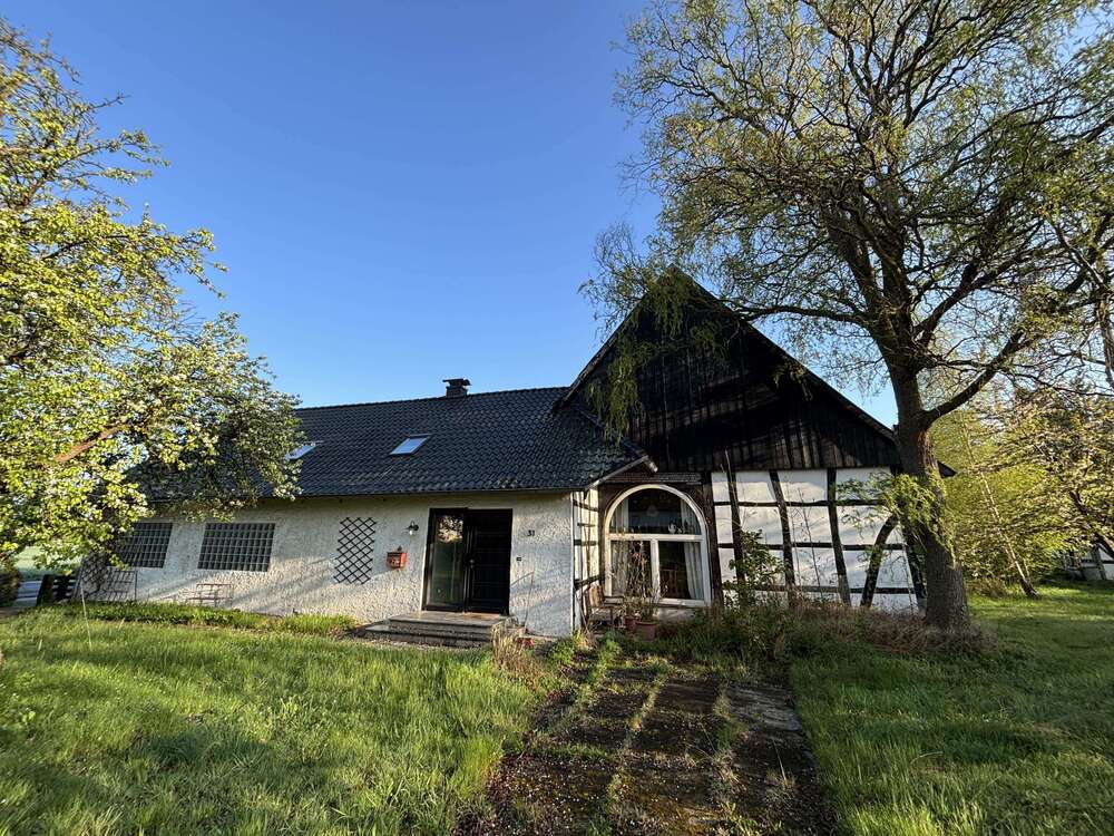 Thumbnail-Haus zum Kaufen in Lage 395.000,00 € 140 m²
