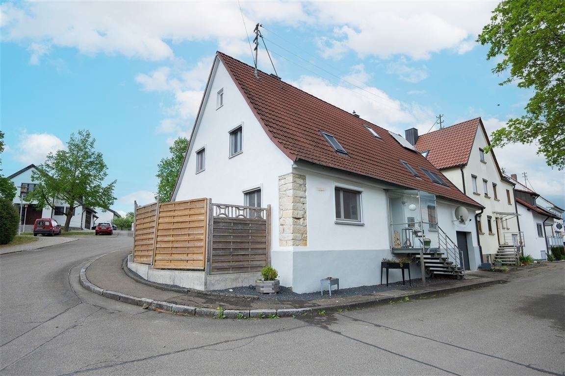 Thumbnail-Haus zum Kaufen in Asselfingen 269.000,00 € 110 m²