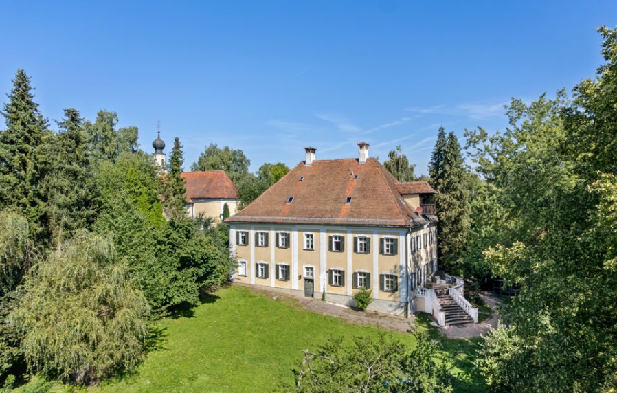 Thumbnail-Haus zum Kaufen in Schönau 2.200.000,00 € 927 m²