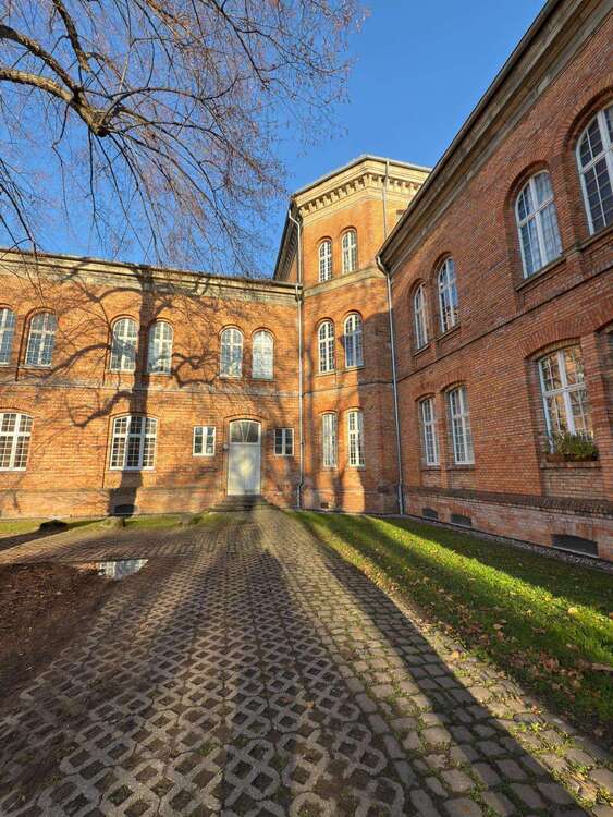 Thumbnail-Wohnung zum Kaufen in Bonn 205.000,00 € 66.18 m²
