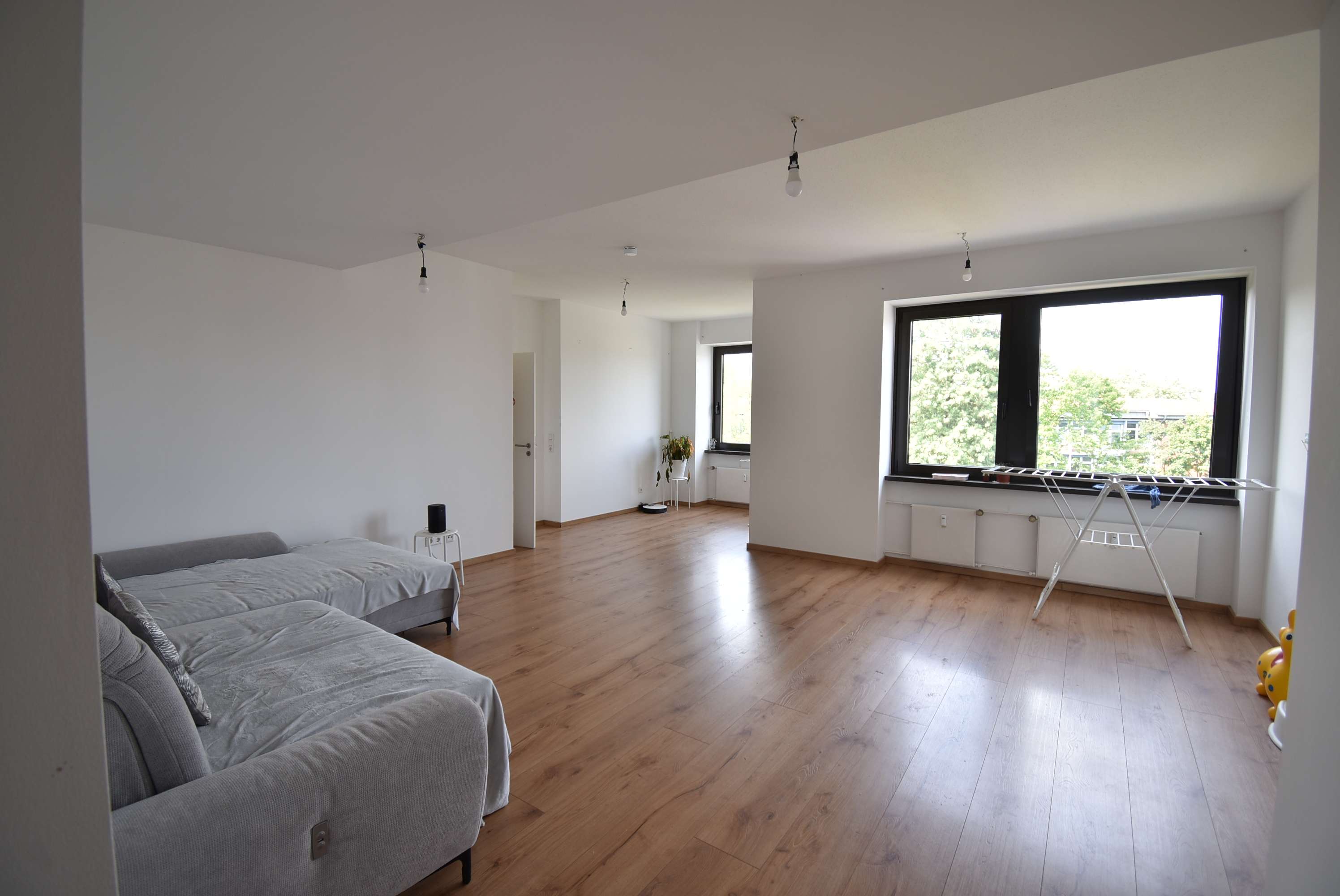 Thumbnail-Wohnung zum Mieten in Düsseldorf 1.360,00 € 89.85 m²