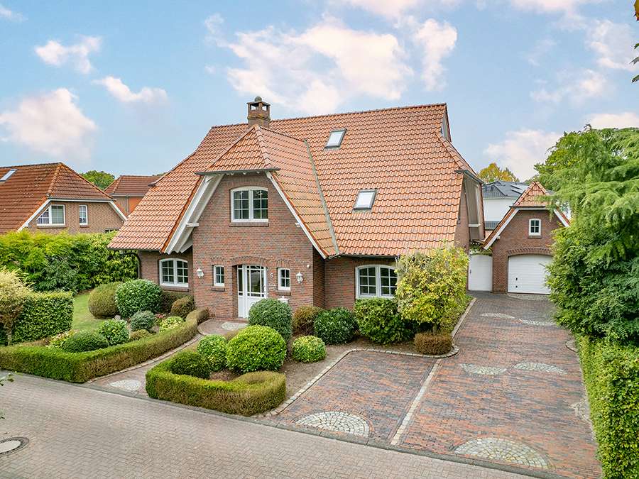 Thumbnail-Haus zum Kaufen in Bad Zwischenahn 899.000,00 € 240 m²