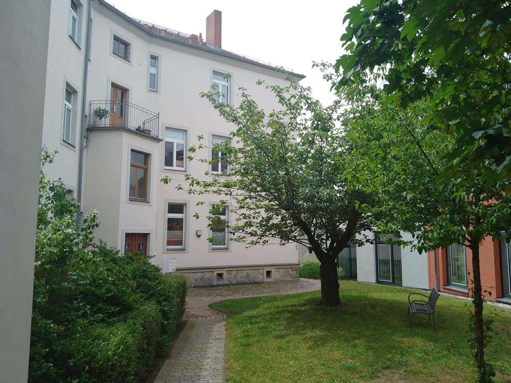Thumbnail-Wohnung zum Mieten in Radebeul 827,00 € 82.7 m²