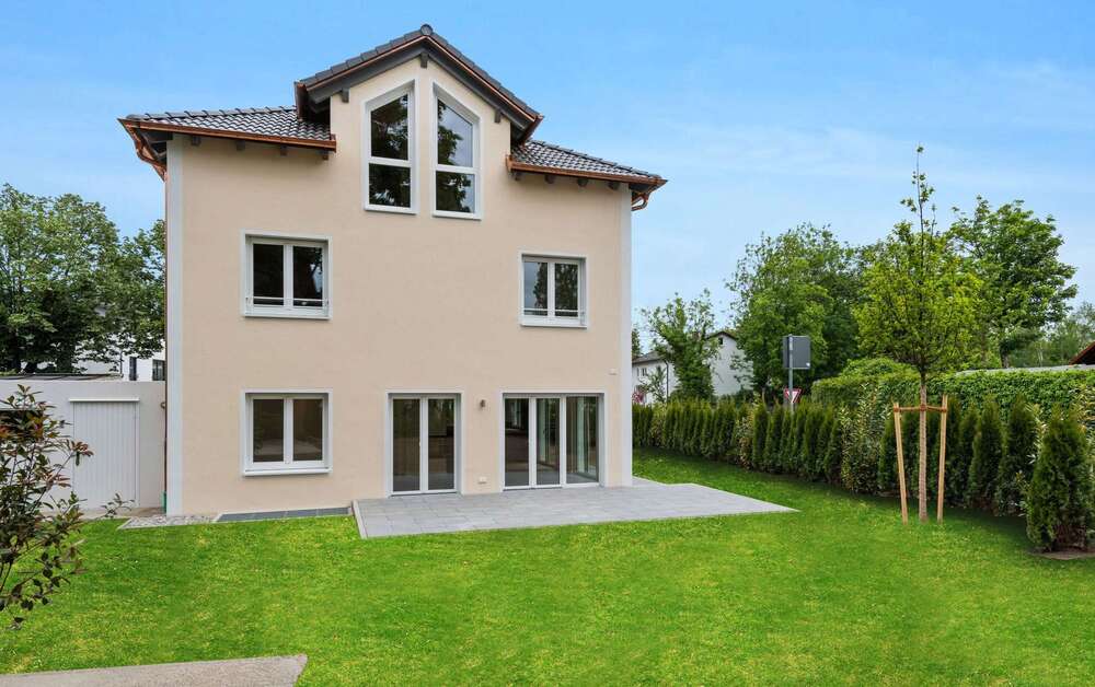 Thumbnail-Haus zum Mieten in München 3.950,00 € 214 m²