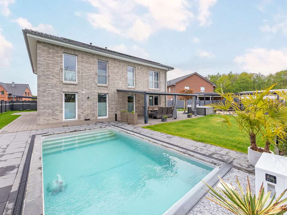 Thumbnail-Haus zum Kaufen in Emstek 740.000,00 € 320 m²