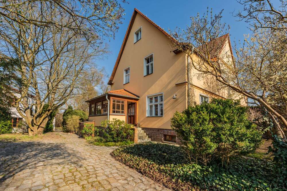 Thumbnail-Haus zum Kaufen in Blankenfelde-Mahlow 899.000,00 € 236 m²