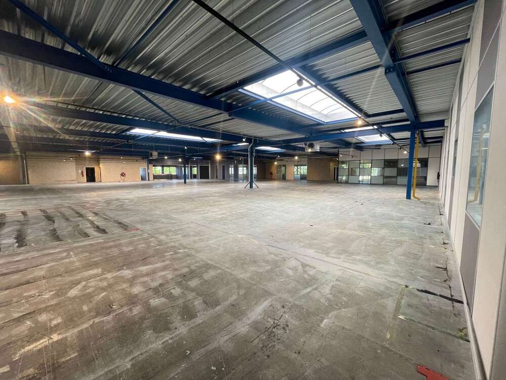 Thumbnail-Halle in Oberursel 3.500.000,00 € 5500 m²
