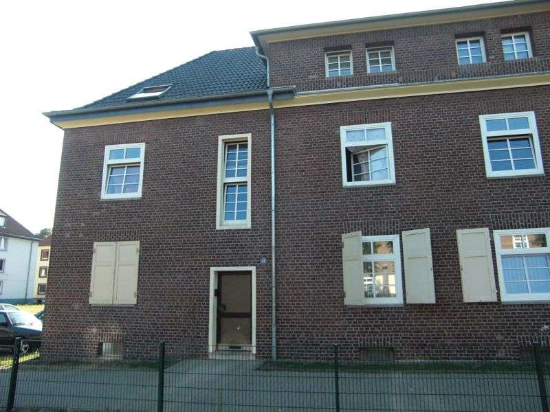 Thumbnail-Wohnung zum Mieten in Gelsenkirchen 357,63 € 76.6 m²