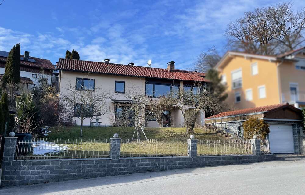 Thumbnail-Haus zum Kaufen in Winzer 279.000,00 € 189 m²