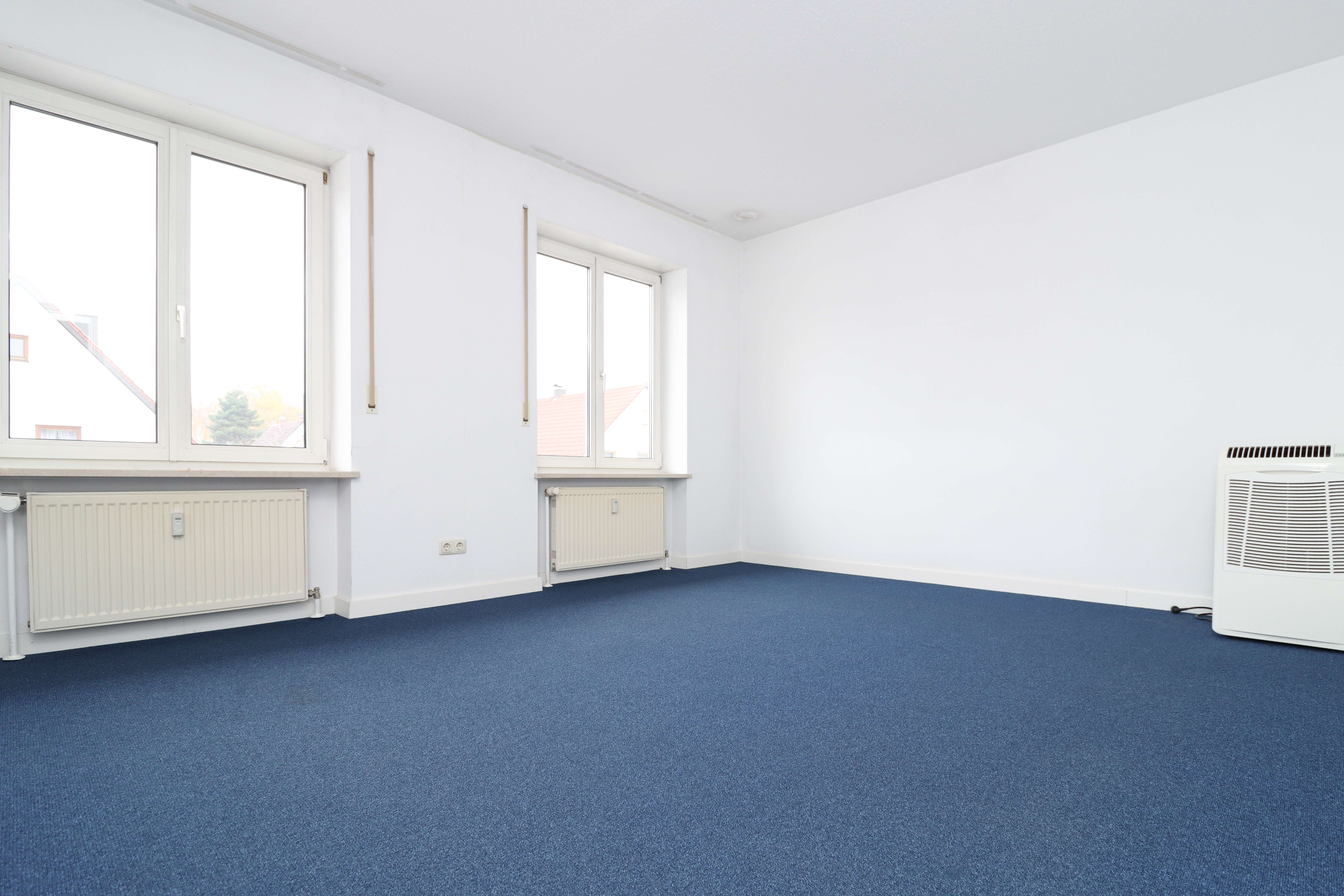 Thumbnail-Büro in Altdorf 2.242,00 € 195 m²