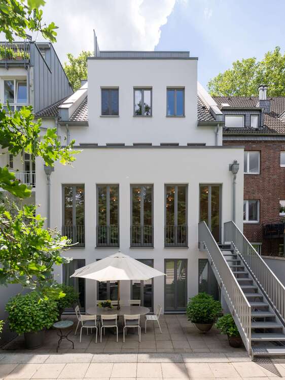 Thumbnail-Wohnung zum Kaufen in Df.-Oberkassel 998.500,00 € 86 m²