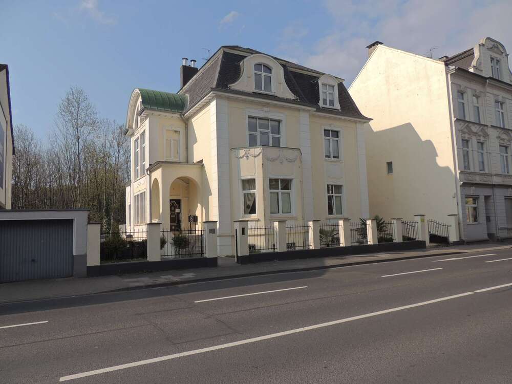 Thumbnail-Haus zum Kaufen in Remscheid 970.000,00 € 577 m²