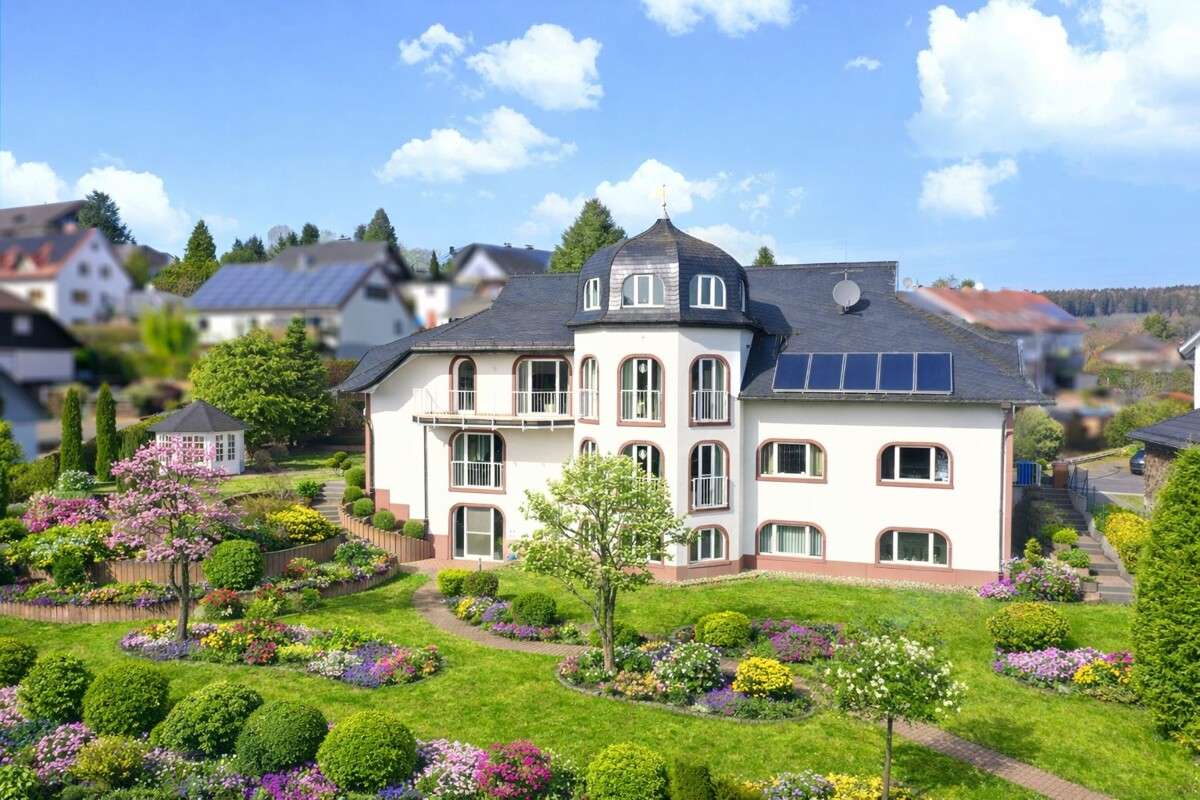 Thumbnail-Haus zum Kaufen in Jossgrund Lettgenbrunn 1.499.000,00 € 553 m²