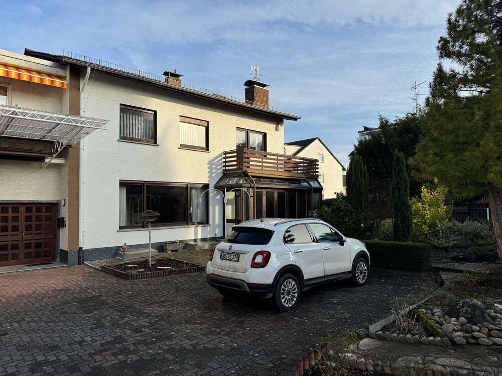 Thumbnail-Haus zum Kaufen in Maintal Dörnigheim 480.000,00 € 295 m²