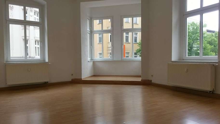 Thumbnail-Wohnung zum Mieten in Zeitz 900,00 € 179.12 m²