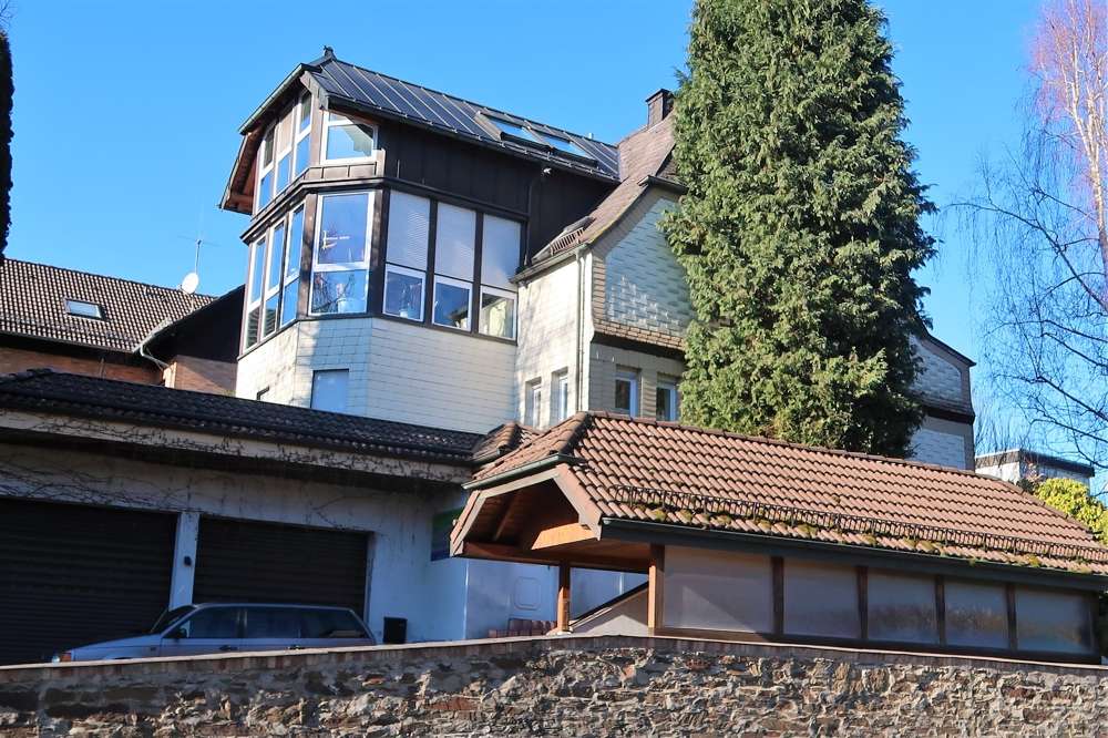 Thumbnail-Haus zum Kaufen in Dietzhölztal Steinbrücken 350.000,00 € 323.5 m²