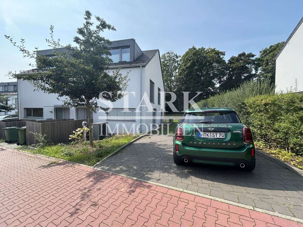 Thumbnail-Haus zum Mieten in Sulzbach (Taunus) 3.950,00 € 251 m²