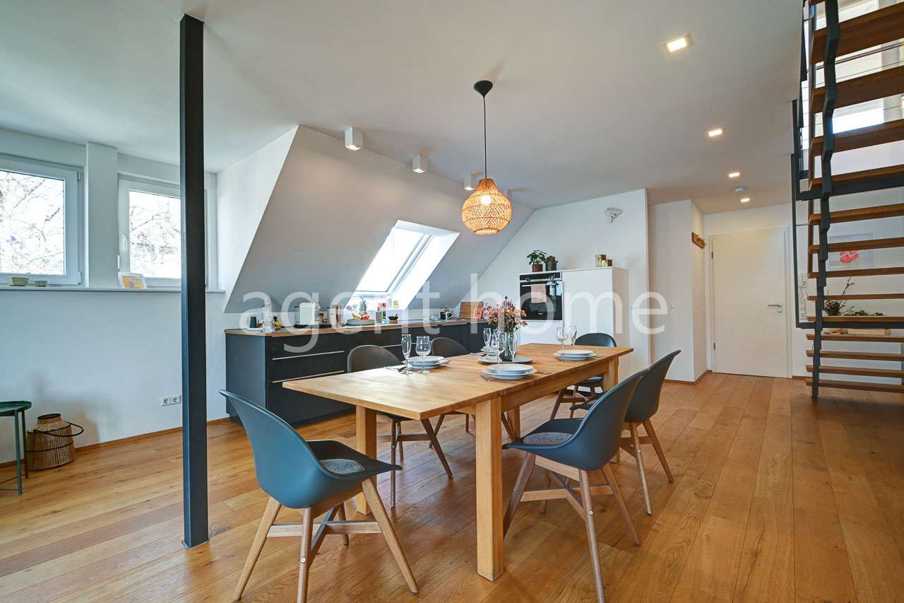 Thumbnail-Wohnung zum Mieten in Stuttgart 1.990,00 € 135 m²