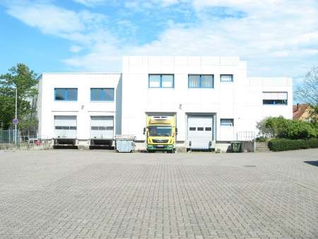 Thumbnail-Halle in Isernhagen Altwarmbüchen 6.975,00 € 1100 m²