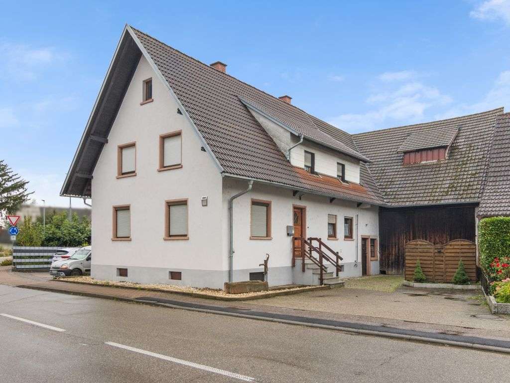 Thumbnail-Haus zum Kaufen in Achern 250.000,00 € 140.71 m²