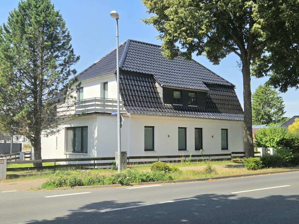 Thumbnail-Haus zum Kaufen in Bergen 529.000,00 € 240 m²