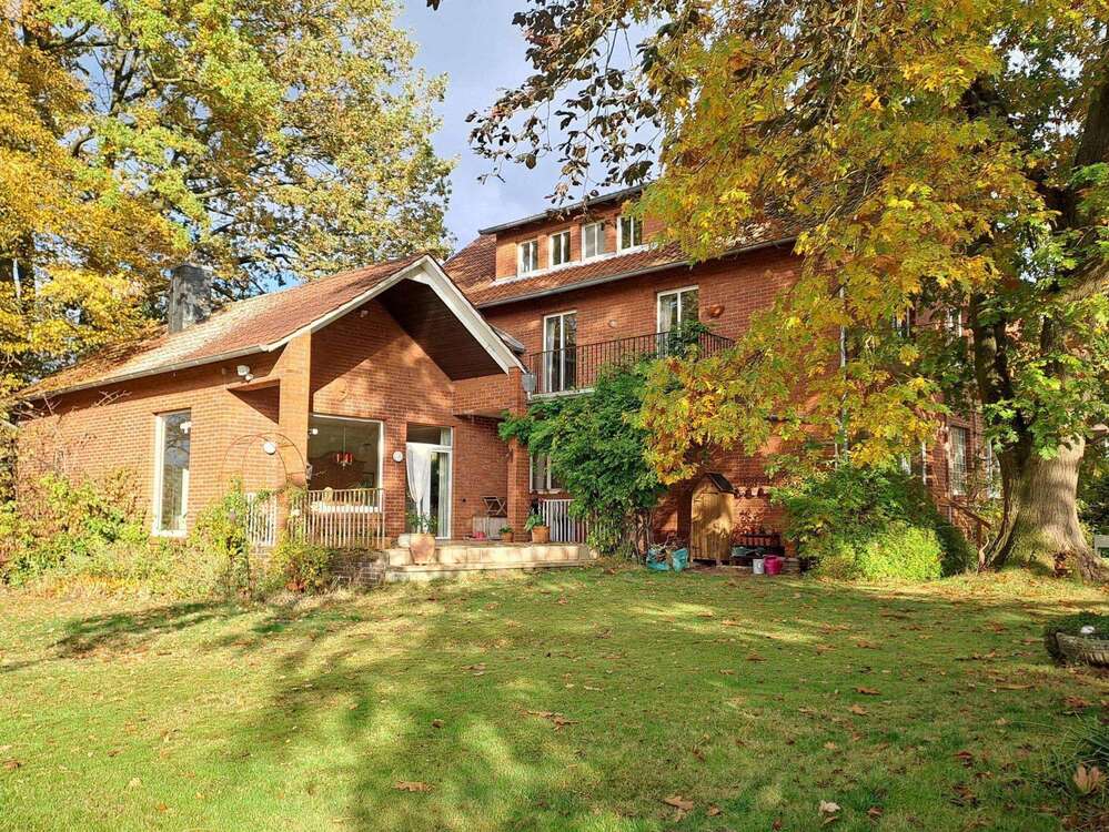 Thumbnail-Haus zum Kaufen in Petershagen 298.000,00 € 250 m²