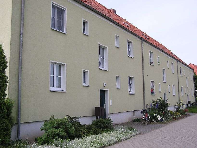 Thumbnail-Wohnung zum Mieten in Brandenburg an der Havel 275,02 € 42.31 m²