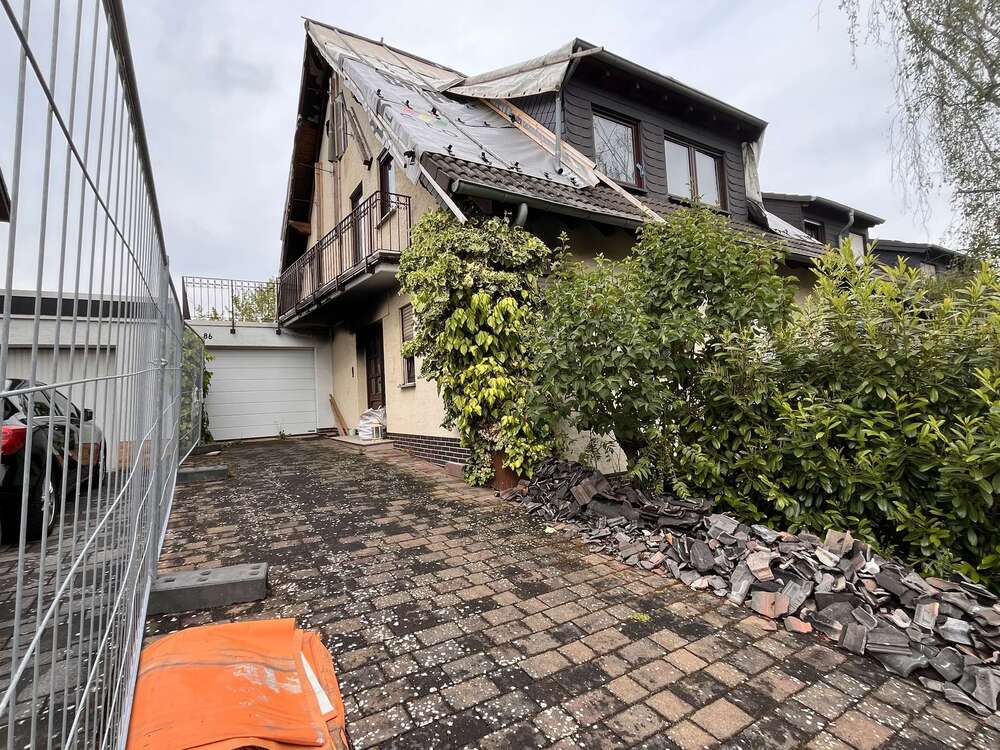 Thumbnail-Haus zum Kaufen in Andernach 160.000,00 € 210 m²