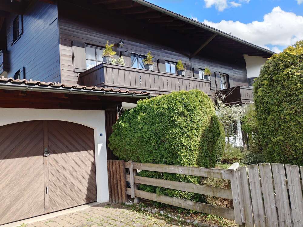 Thumbnail-Wohnung zum Kaufen in Aschau im Chiemgau 450.000,00 € 110 m²