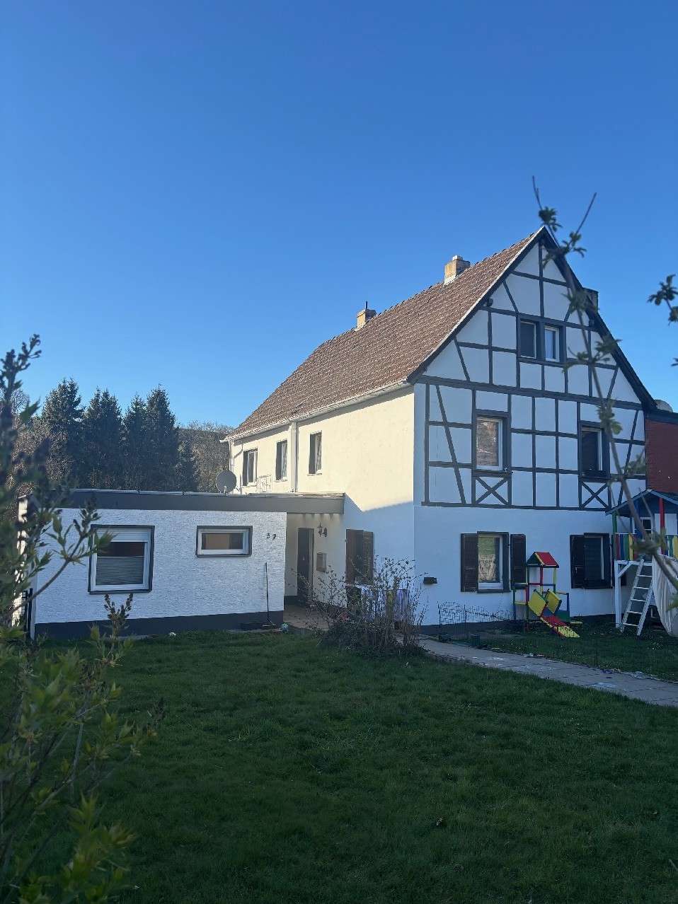 Thumbnail-Haus zum Kaufen in Bad Münstereifel-Schönau 269.000,00 € 200 m²