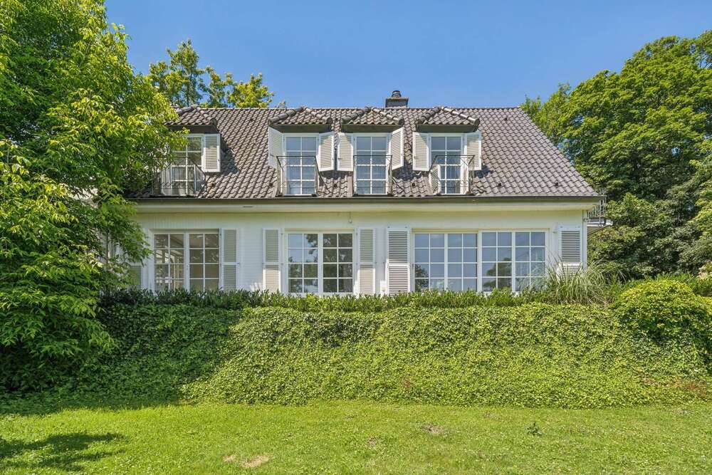 Thumbnail-Haus zum Mieten in Neuss 4.500,00 € 268 m²