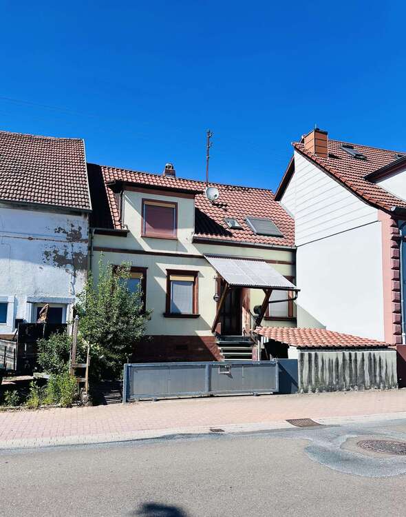 Thumbnail-Haus zum Kaufen in Hütschenhausen 125.000,00 € 136.7 m²