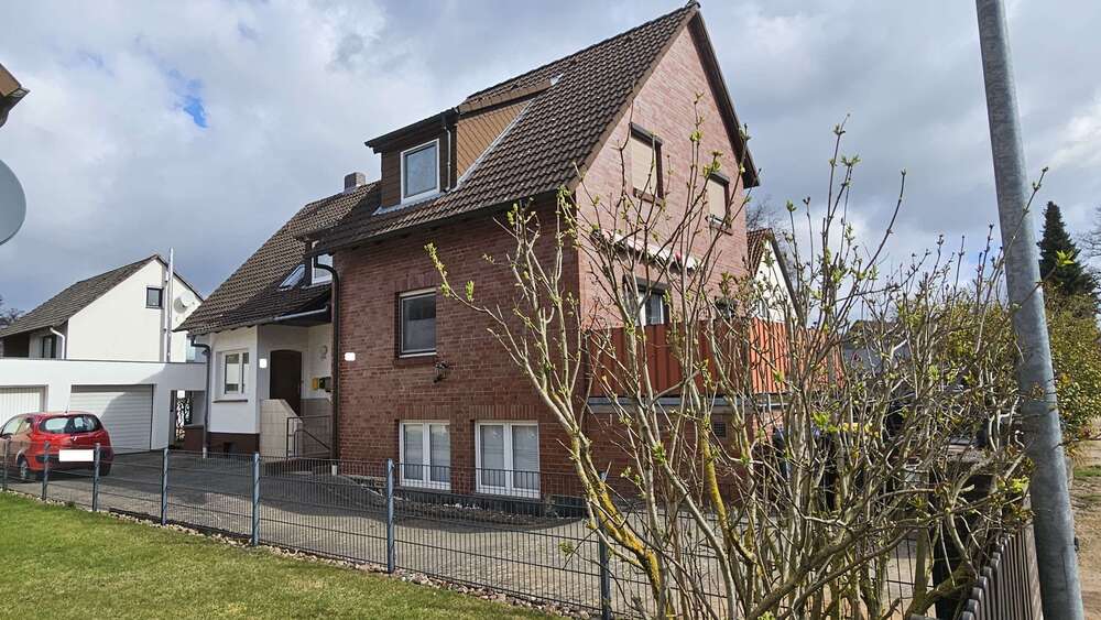 Thumbnail-Haus zum Kaufen in Langenhagen OT Krähenwinkel 745.000,00 € 260 m²