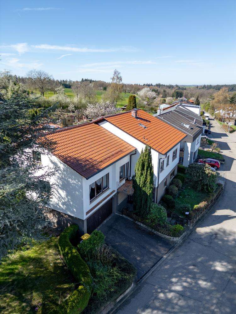 Thumbnail-Haus zum Kaufen in Schorndorf 625.000,00 € 253.54 m²