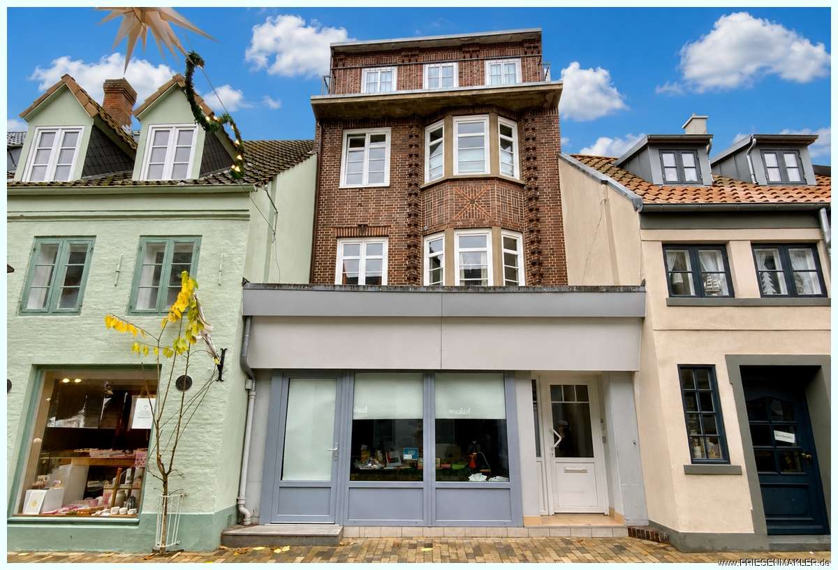 Thumbnail-Haus zum Kaufen in Husum 620.000,00 € 337.73 m²