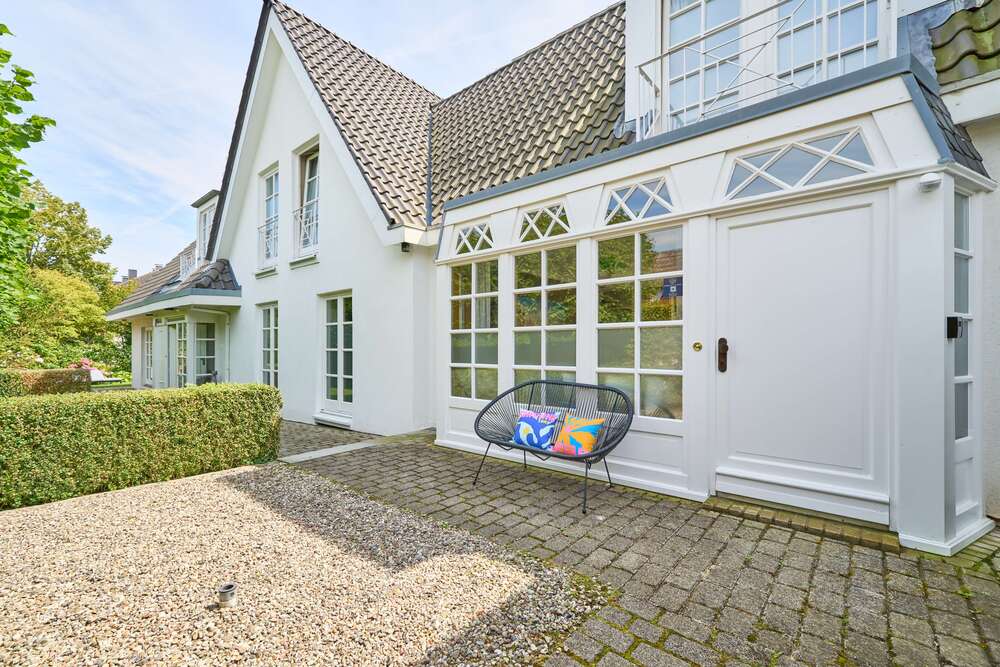 Thumbnail-Haus zum Kaufen in Scharbeutz 1.850.000,00 € 286 m²