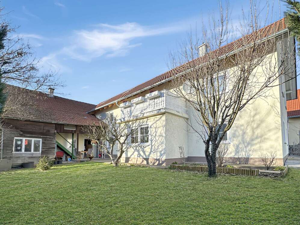 Thumbnail-Haus zum Kaufen in Taufkirchen (Vils) 649.000,00 € 280 m²