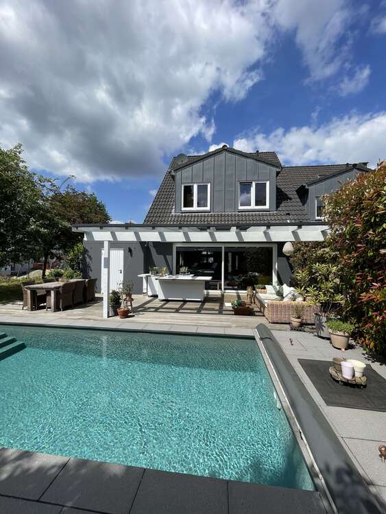 Thumbnail-Haus zum Kaufen in Essen 849.000,00 € 145 m²