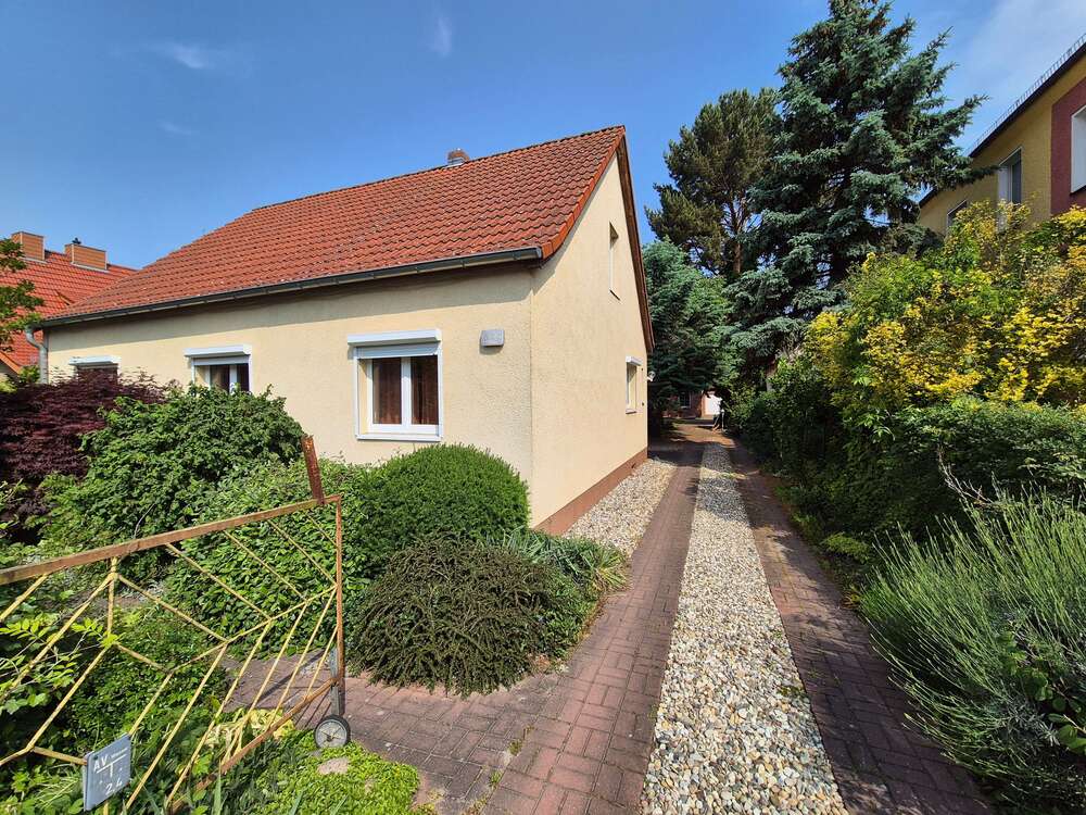 Thumbnail-Grundstück zu verkaufen in Berlin 325.000,00 € 476 m²