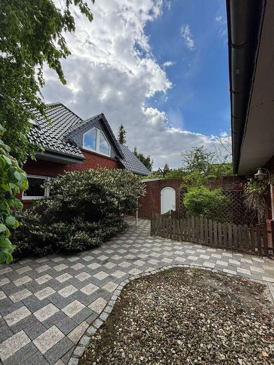 Thumbnail-Haus zum Kaufen in Freden (Leine) 469.000,00 € 272 m²