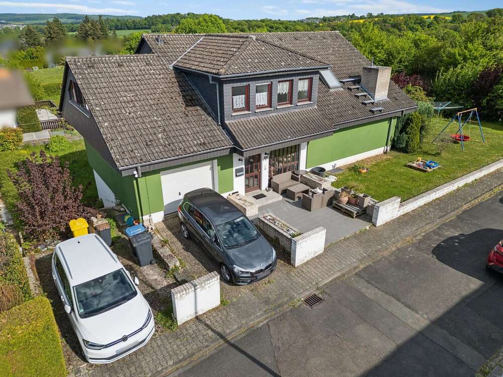 Thumbnail-Haus zum Kaufen in Bremberg 299.000,00 € 251 m²