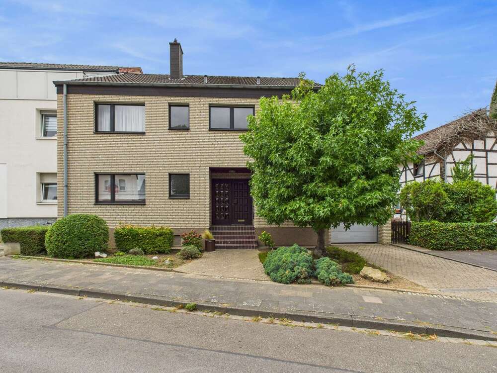 Thumbnail-Haus zum Kaufen in Düren Lendersdorf 375.000,00 € 146 m²