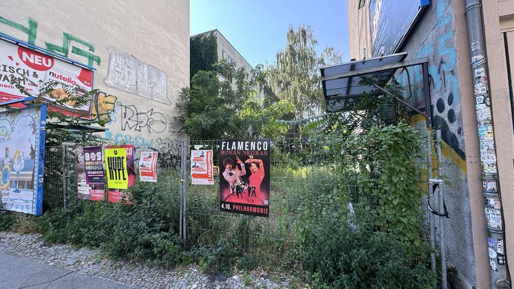 Thumbnail-Grundstück in Berlin 2.500,00 € 300 m²