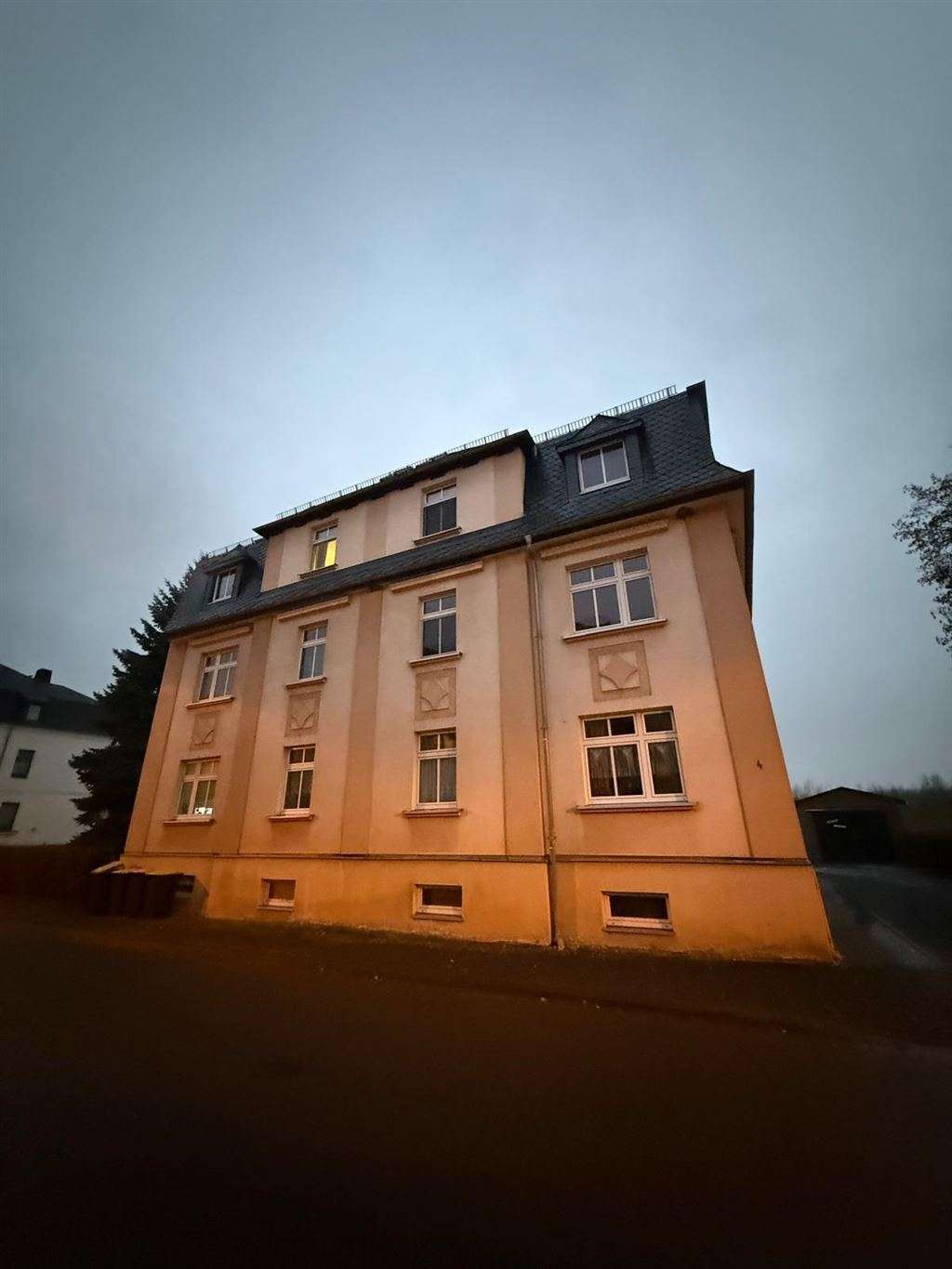 Thumbnail-Wohnung zum Mieten in Zwickau 599,00 € 87.52 m²