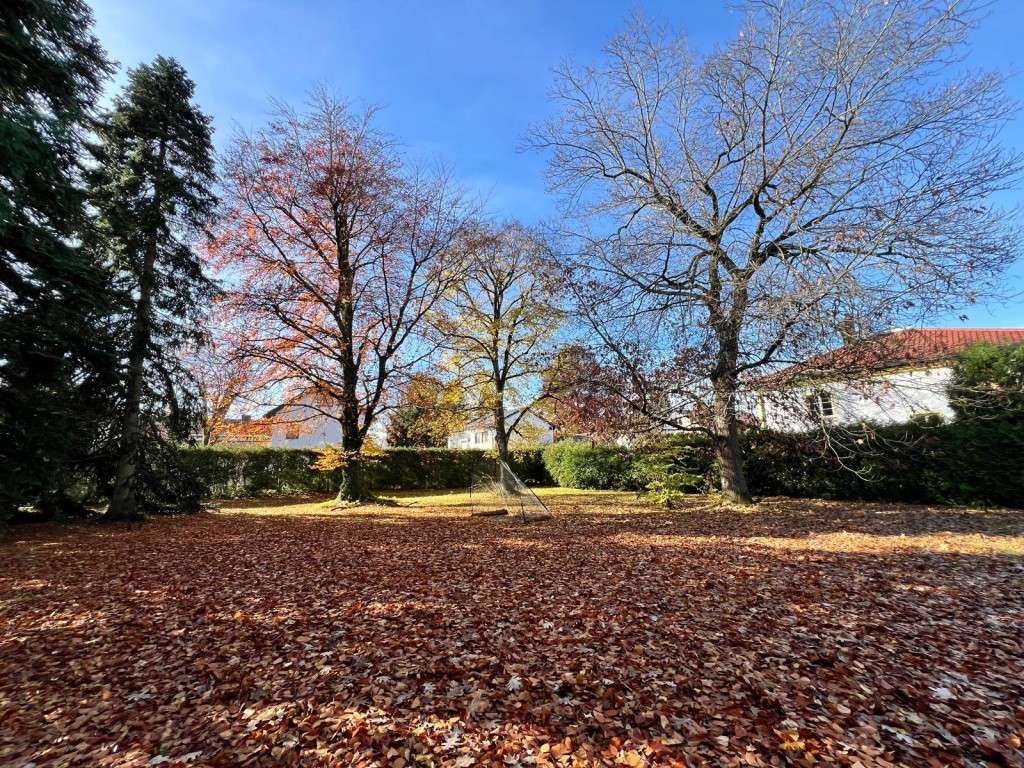 Thumbnail-Haus zum Kaufen in Gilching 1.111.500,00 € 157 m²