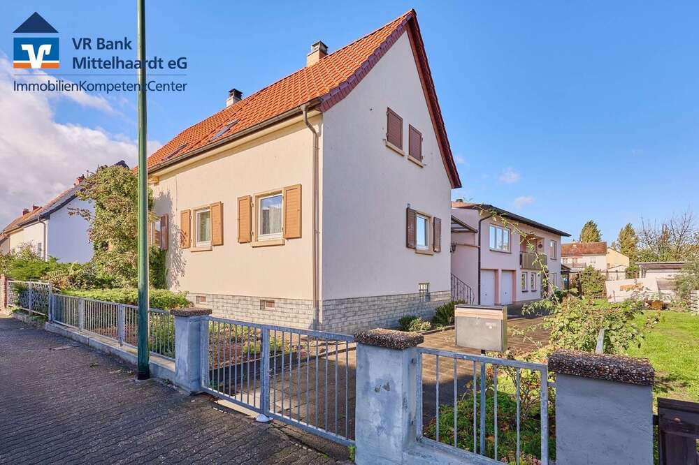 Thumbnail-Haus zum Kaufen in Bad Dürkheim 390.000,00 € 212 m²