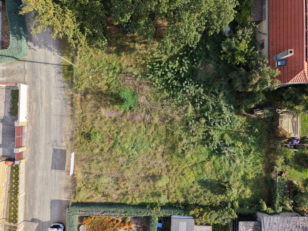 Thumbnail-Grundstück zu verkaufen in Radis 32.000,00 € 670 m²