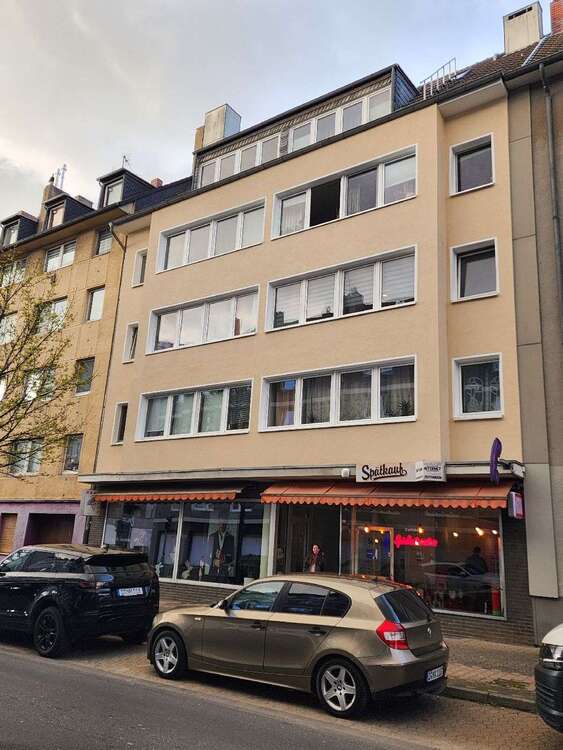 Thumbnail-Wohnung zum Kaufen in Düsseldorf 215.000,00 € 76 m²