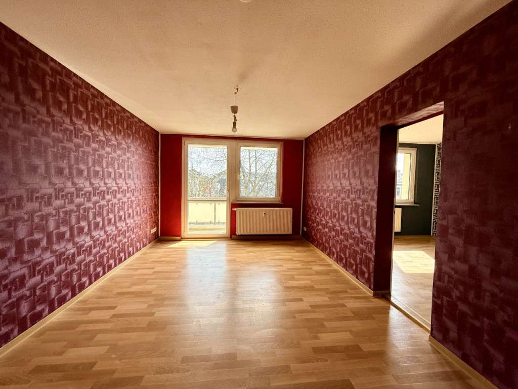 Thumbnail-Wohnung zum Mieten in Plauen 242,37 € 46.52 m²