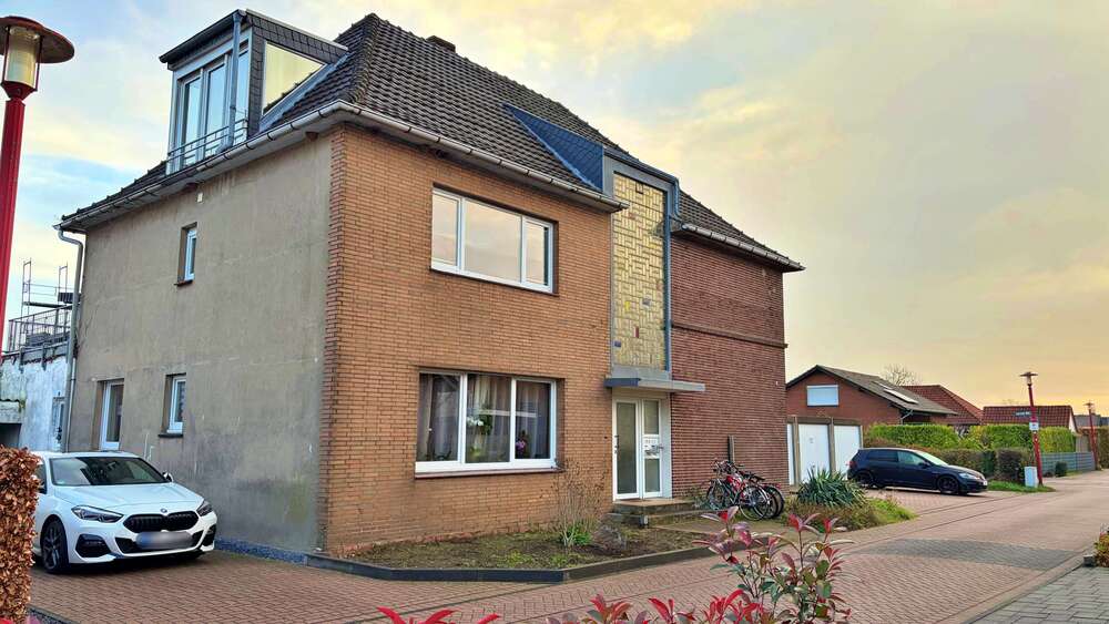 Thumbnail-Haus zum Kaufen in Emmerich am Rhein 429.000,00 € 350 m²